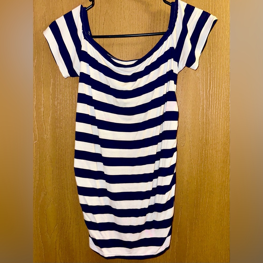 Striped maternity top 🌺